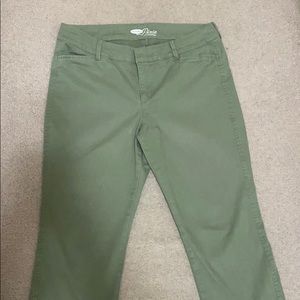 Old Navy olive green chino pants